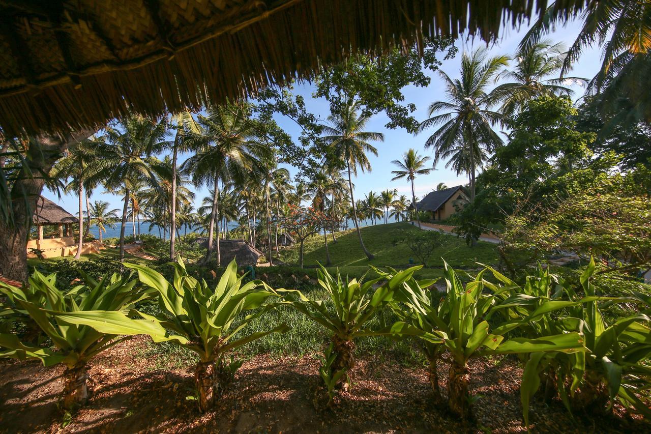 Kinasi Lodge Utende Exterior photo